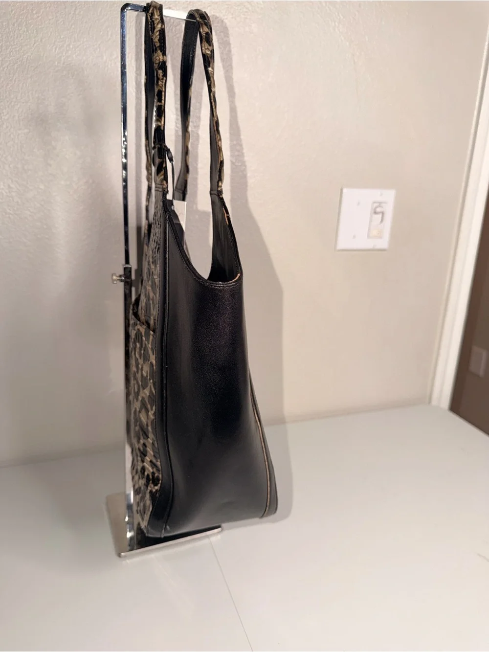 NWT Authentic Brahmin Carla (Retired) Shoulderbag